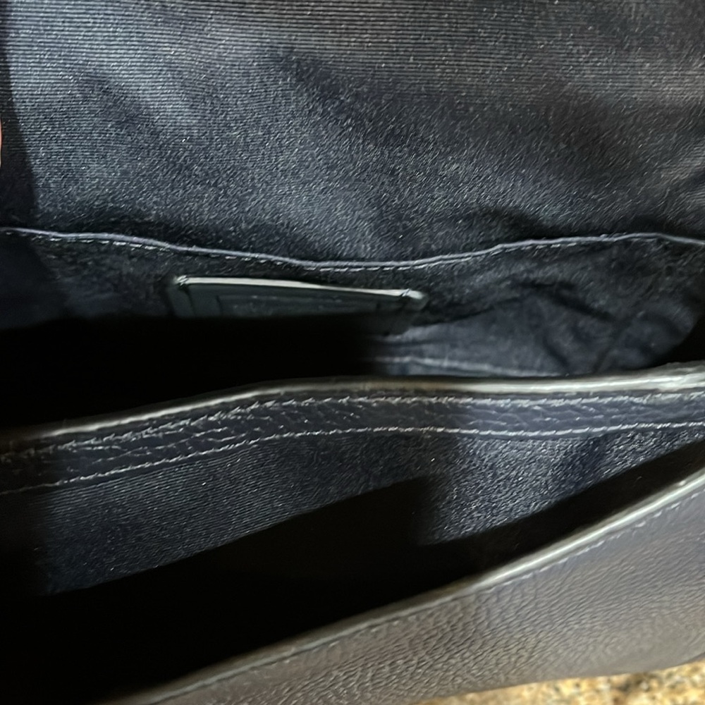 COACH EUC Saddle Leather Horse & Carriage  Crossbody Midnight Blue - Picture 9 of 10